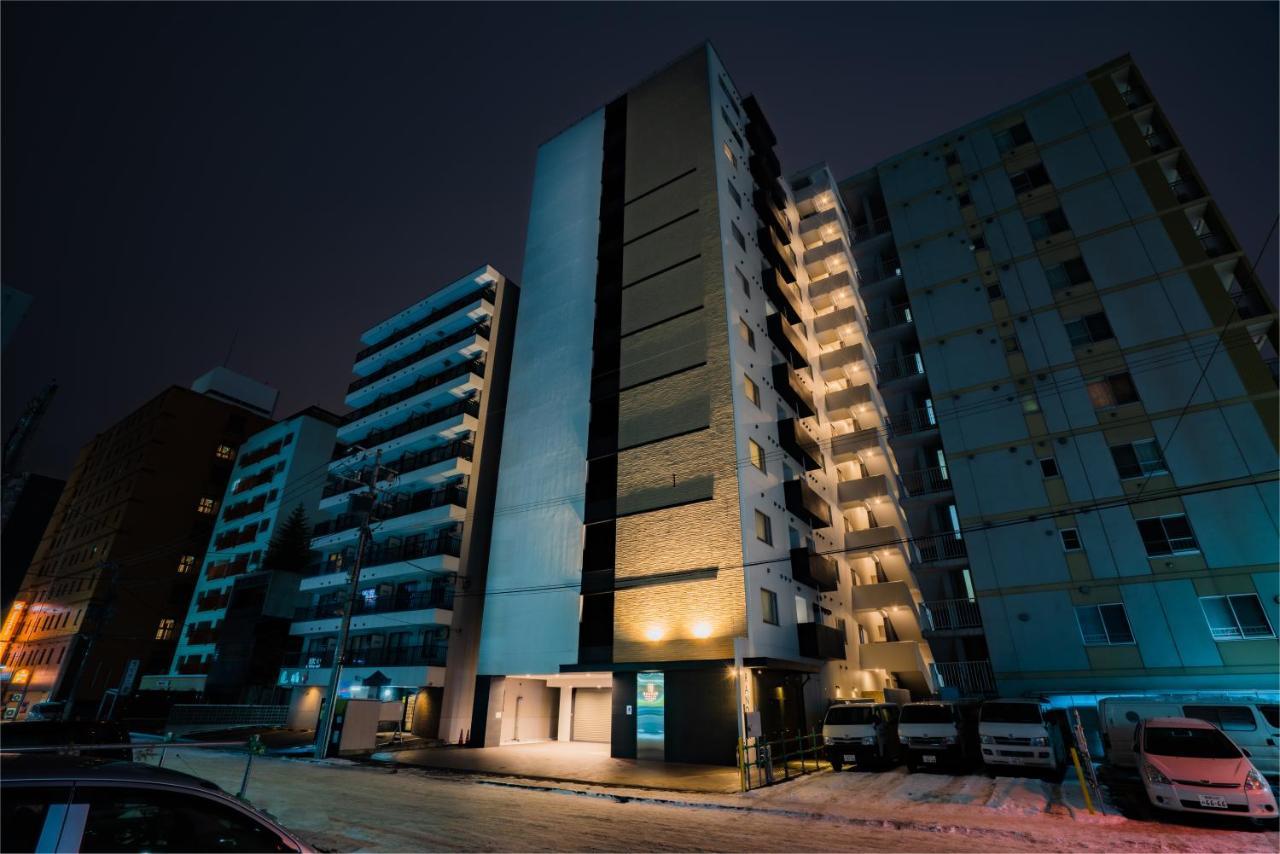 Randor Hotel Sapporo Suites Bagian luar foto Residential complex in the city